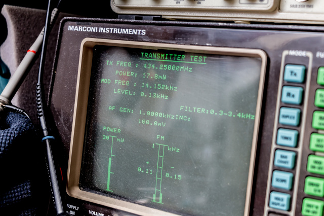 10MHz referentie oscillator stond er ook wat naast, na modje en afregelen was de frequentie weer spot on.